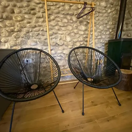 Апартаменты Cevna River *